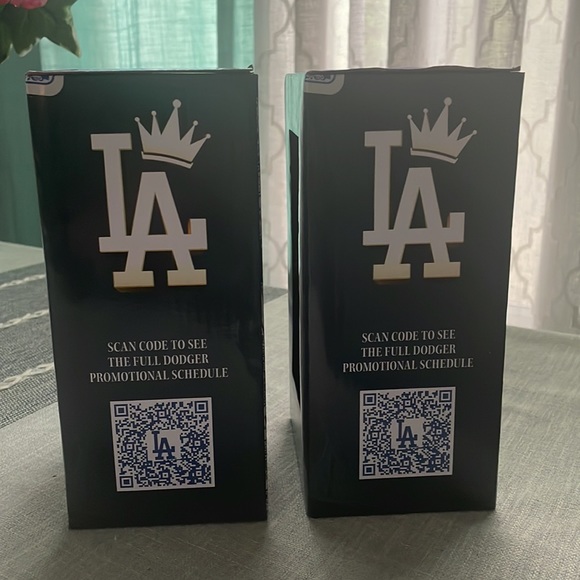NIB Lebron James Dodger Stadium bobble head 🎁 - Picture 3 of 7